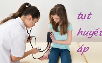 làm thế nào khi bị tụt huyết áp